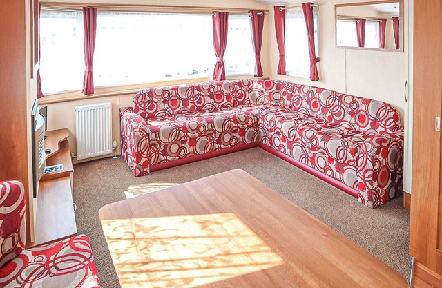 Silver 6 Caravan WCF