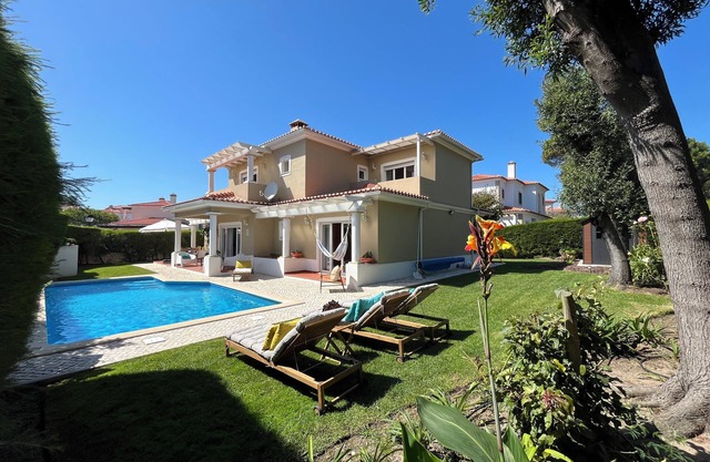 Silver Coast Magnolia Villa - Golf & Surf Escape in 5★ Praia d'El Rey Resort