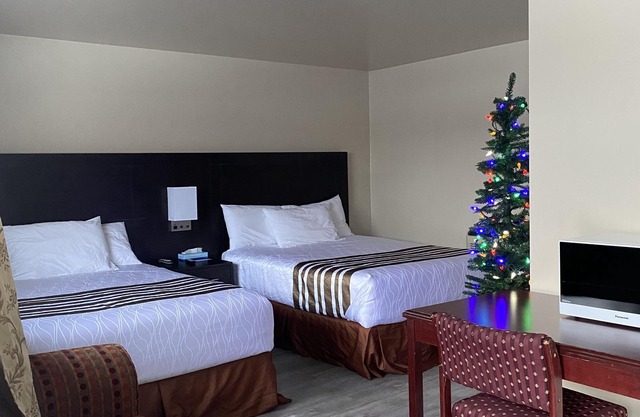 Silver Maple Motel