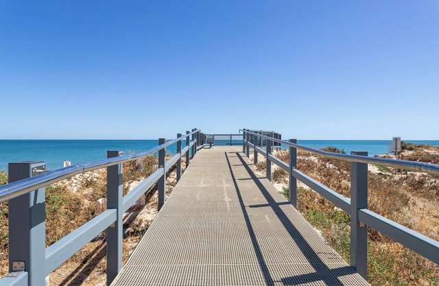 Silver Sands Holiday & Beach House