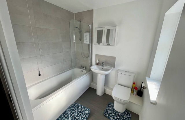 Silver Stag Properties, 3 BR House in Ashby