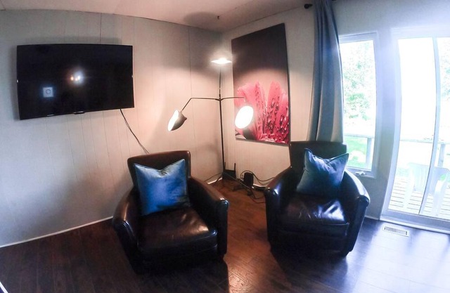 Silver Wood Cottage por el lago Simcoe!