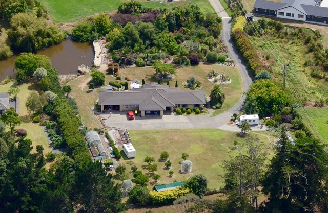 Silverdale Garden Stay