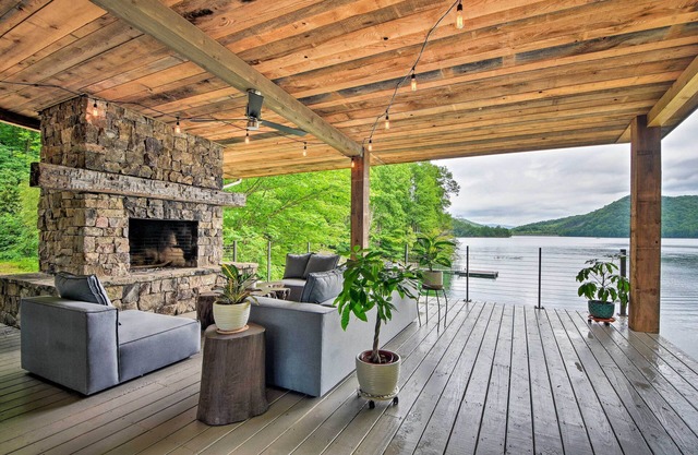 SilverWolf Lodge on Lake Nantahala, SilverWolf on Lake Nantahala