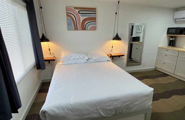Boutique Hotel 5 Min From Silverwood Theme Park