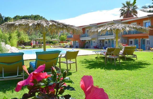 Simatos Apartments and Studios