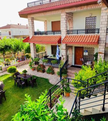 Simos Apartments