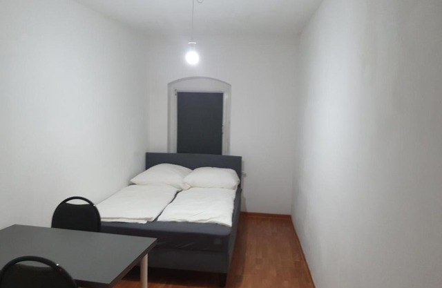 Simostay