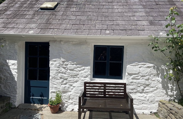 Simple luxury in Brecon Beacons village house