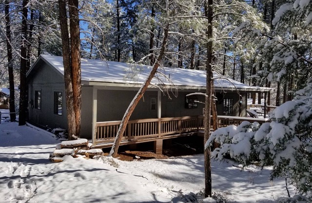 Simplemente increíble ... Cabaña remodelada con la cubierta más grande de fresa