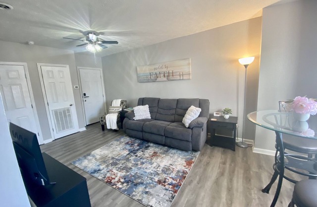 Simply sweet - Entire 1 bed upstairs apt near EKU