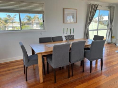 Sinclair Surfside Stay