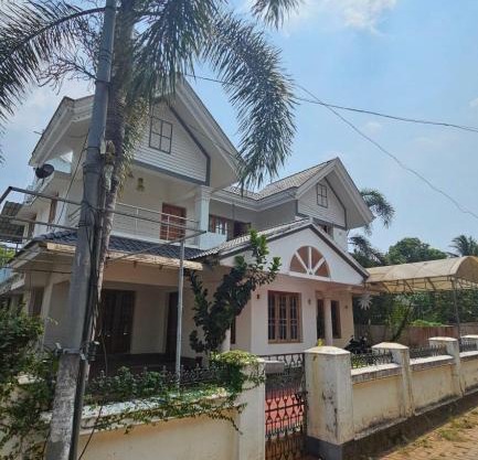 Singh's Villa - 3BHK, AC House,Near Cochin Airport