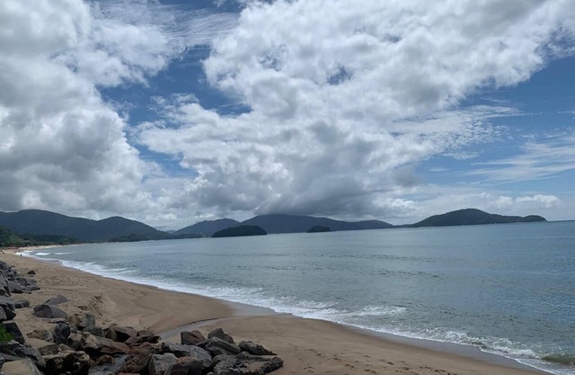 Single-story family house for weekends and seasons in Caraguatatuba-Ubatuba