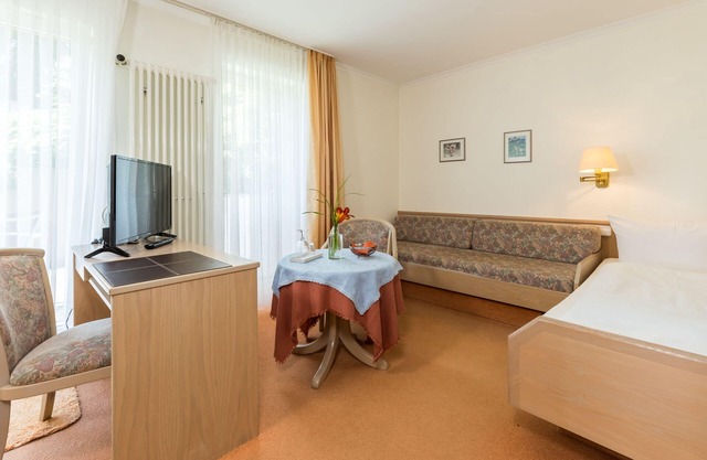 Single room 5 with shower and WC
