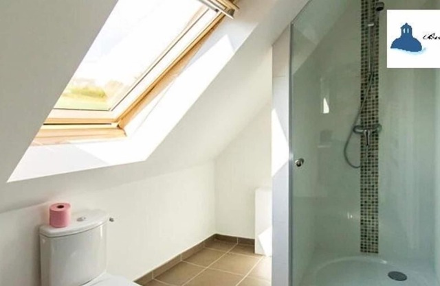 Individual-Confortable-Baño en la habitacion-Vista al Mar