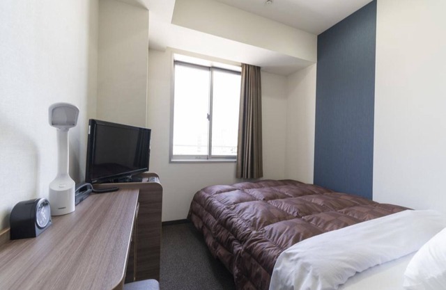 Single room nonsmoking semidouble plan with bre / Fukuoka Fukuoka