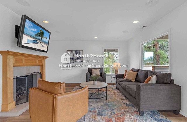 Single-Story｜Cozy 3B3B｜Street Parking Available｜Flex-Lease｜ Workspace #42366