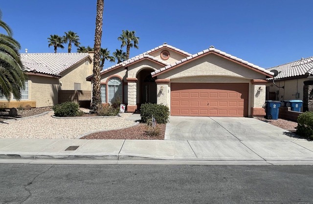 Single Story Fully-Furnished 3 bdrm home in Summerlin