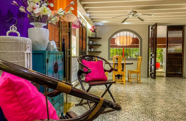 Sino House Phuket Hotel - SHA Plus