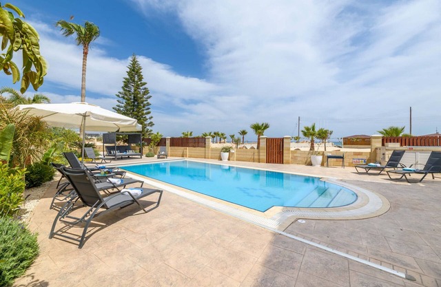 Sirens Beach House