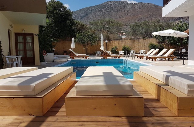 Sirocco Apartments