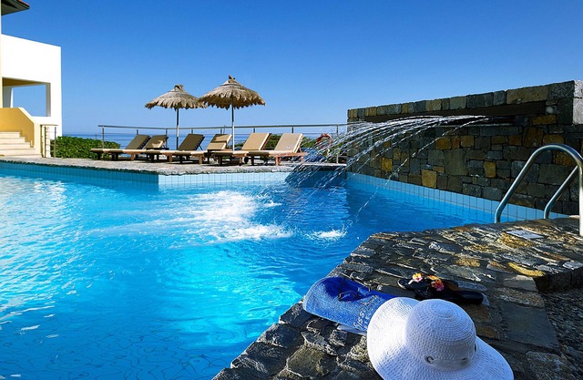 Sissi Bay Resort