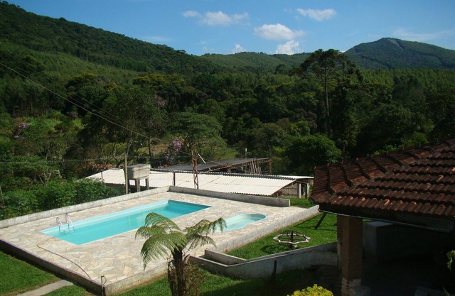 Sitio Grit, duerme familias con niños y mascotas.------