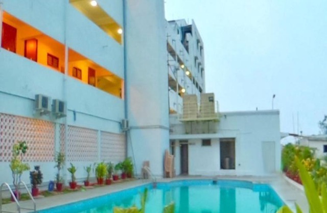 Sivaranjani Hotel