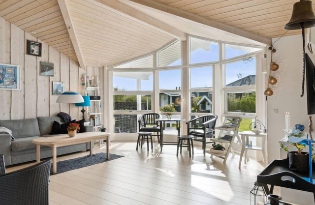 "Skaghi" - 500m from the sea by Interhome