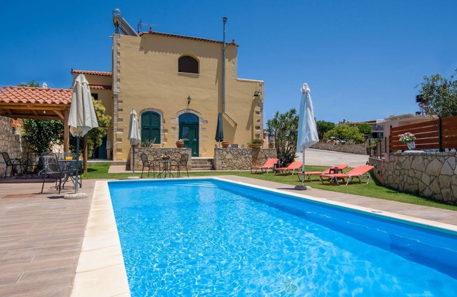 Skandalis - Afrodite apartment with pool, sea view