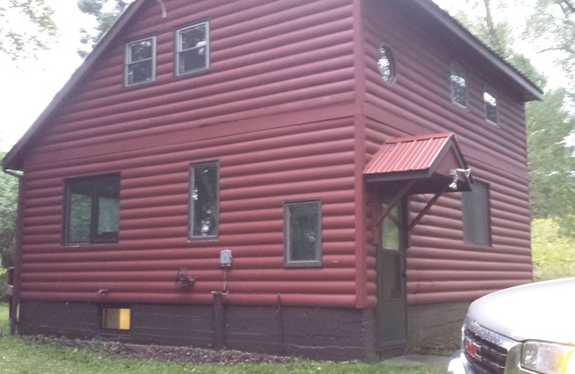 Ski Brule Cabin 3 miles away on Stanley Lake