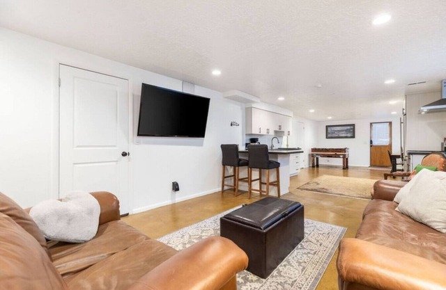 Ski Bum Chalet-Close to Resorts!