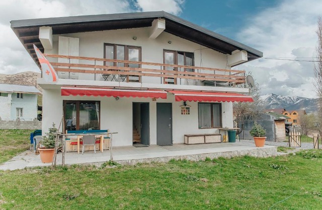 Ski House Bluebird