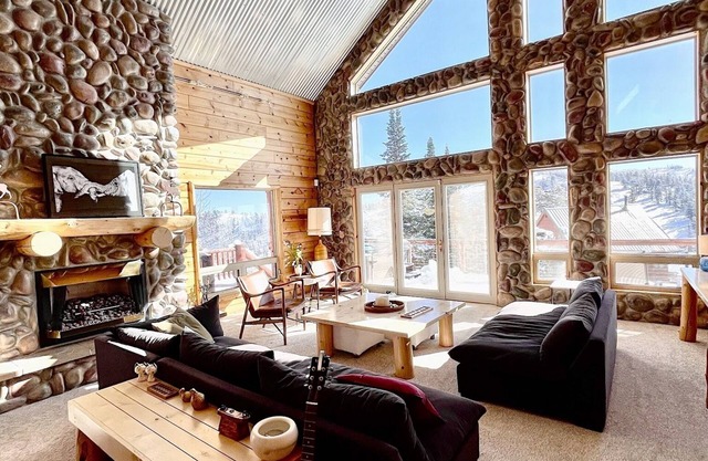 Ski-in/Ski-out Powder Mountain Lodge