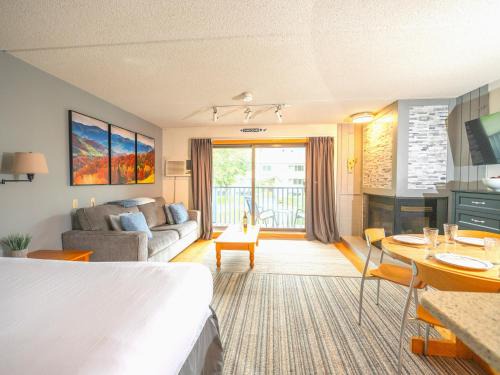 Ski in, Ski out Studio Smugglers' Notch Resort