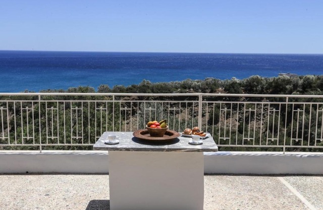 Skouros Villa 2
