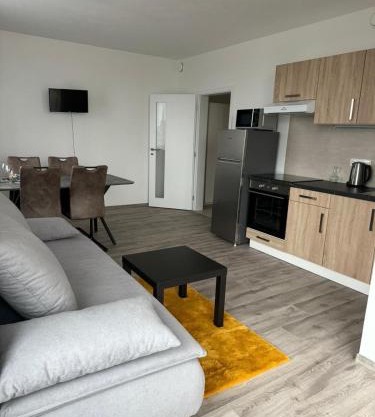 Sky Apartments 506