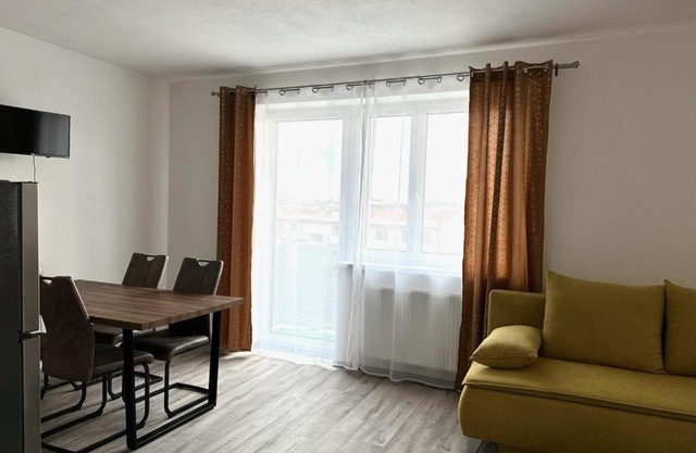 Sky Apartments 512