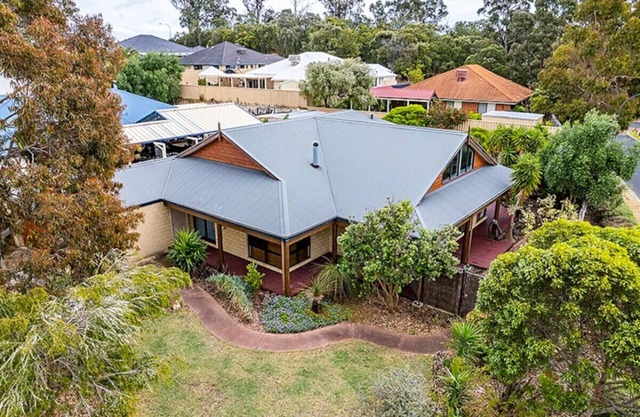Sky Blue Retreat- Family Friendly, WIFI , Escape to Dalyellup