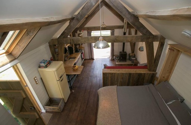 Sky Cabin. Cosy Forest Log Cabin 3 night minimum