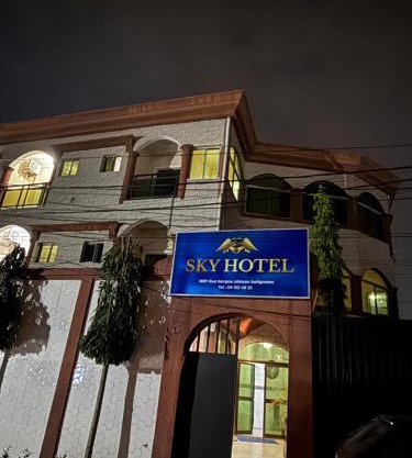 SKY HoTEL
