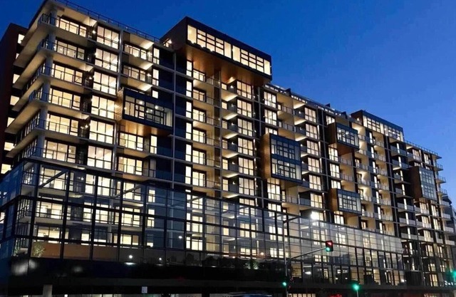 SKY IN Apartamento de servicio - Doncaster