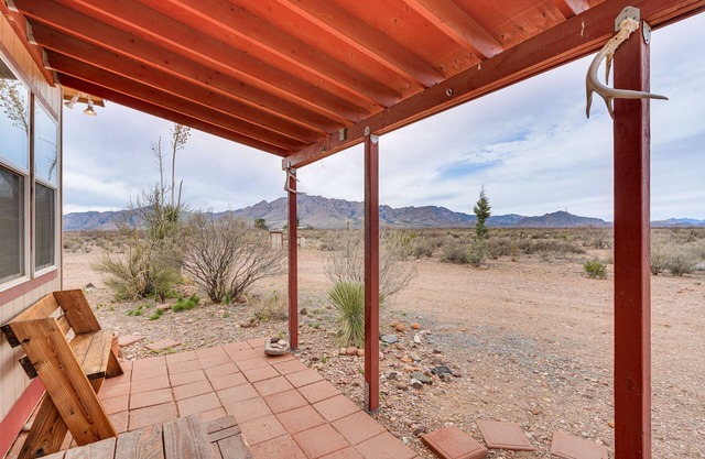 Sky Islands Retreat in Rodeo w/ Mountain Views!
