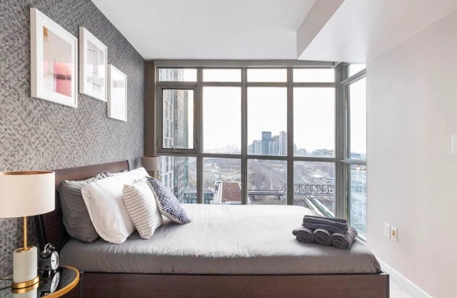 SkyHigh Haven LED-Lit Downtown Condo Retreat