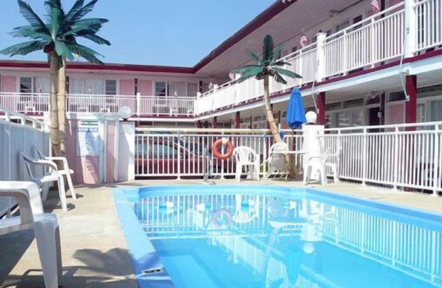 Skylark Resort Motel