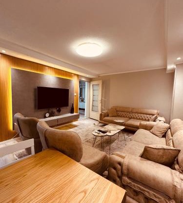 Skyline Apartment 2