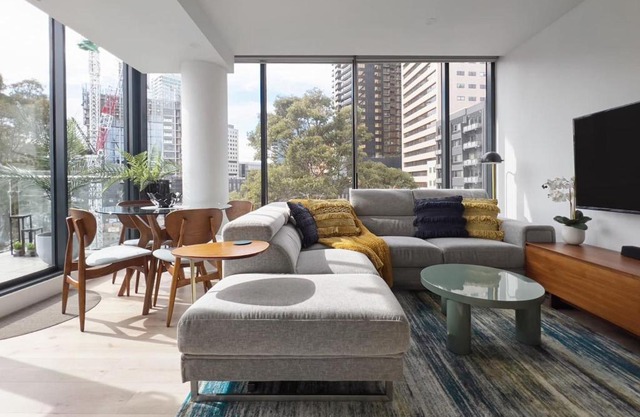 'Skyline Reflections' A Gateway to Chic City Living