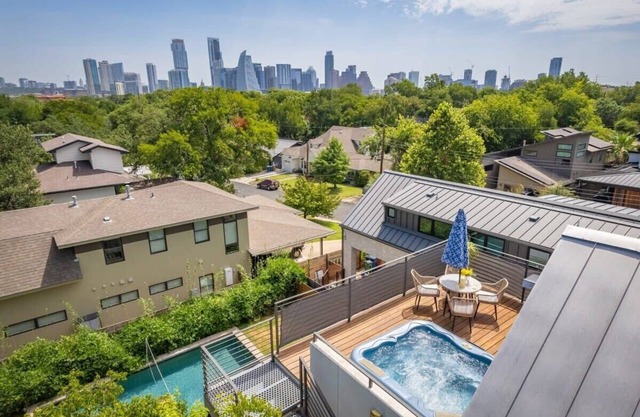 Skyline Views, Hot Tub | Skyline - Portoro
