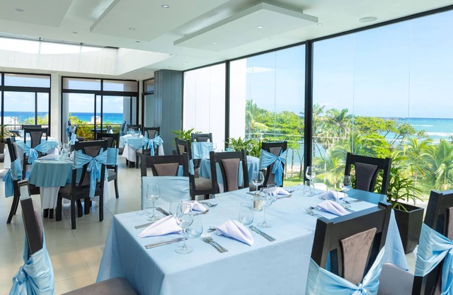 Skylyght Suites Hotel. breakfast included. 28% off on restaurant and bar
